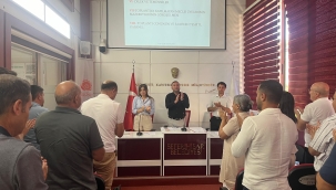 Belediye Meclisinde dayanışma mesajı: Ayakta alkışlandılar 