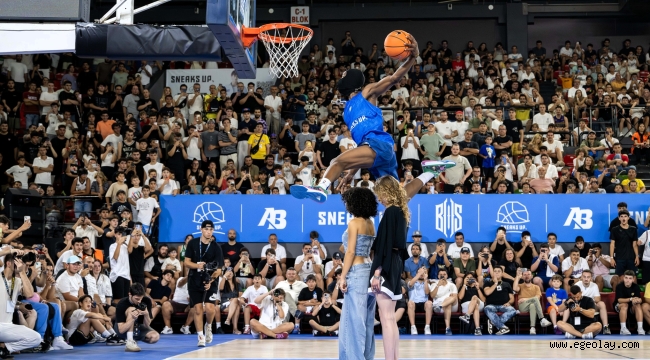 BHS Smaç Gösterisi İzmir'de Basketbol Şöleni Yaşattı