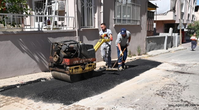 Karabağlar'da Asfaltlama ve Yol Onarım Çalışmaları Aralıksız Sürüyor 