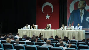 Konak Meclisi'nde iki yeni çöp kamyonu müjdesi geldi 