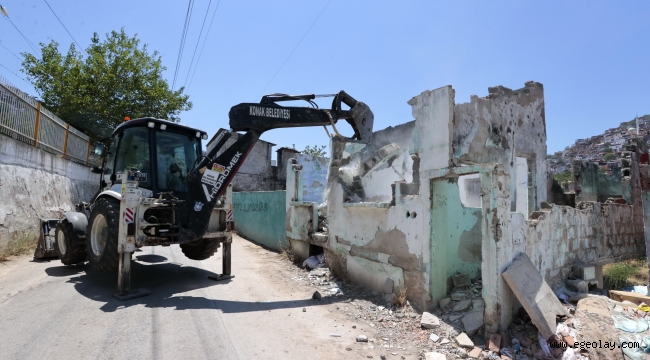 Konak'ta metruk yapılara geçit yok: 15 ayda 162 yıkım 