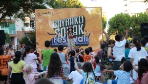 Bayraklı Sokak Festivali’nde çocuklar doyasıya eğlendi 