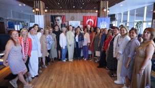Başkan Mutlu, geleceğin kadın liderleriyle buluştu 