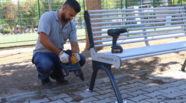 Bayraklı'da parklar yenileniyor
