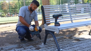 Bayraklı'da parklar yenileniyor 