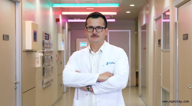 Cep telefonu kamburluğu: Yeni neslin sessiz tehlikesi! 