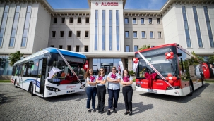 Kadın şoförlerin kullandığı bu otobüsler enerjisini rüzgar ve güneşten alacak 