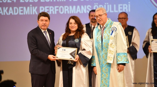  Adalet Bakanı Tunç, "Ege Üniversitesi ile gurur duyuyoruz" 