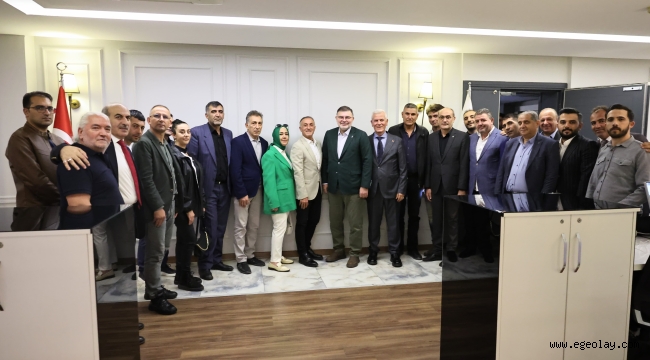 Bornova Erzurumlular Derneği'nden AK Parti İzmir İl Başkanlığı'na Nezaket Ziyareti