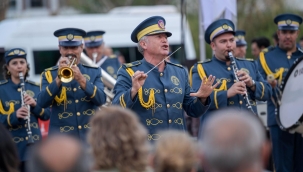 İzmir’de Cumhuriyet kutlamaları devam ediyor 