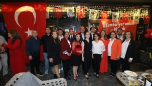 Menderes’in Her Noktasında Cumhuriyet Coşkusu 