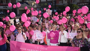 Menemenli kadınlardan pembe yürüyüş! 