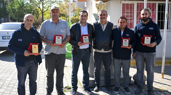 Muhtardan temizlik emekçilerine anlamlı jest 