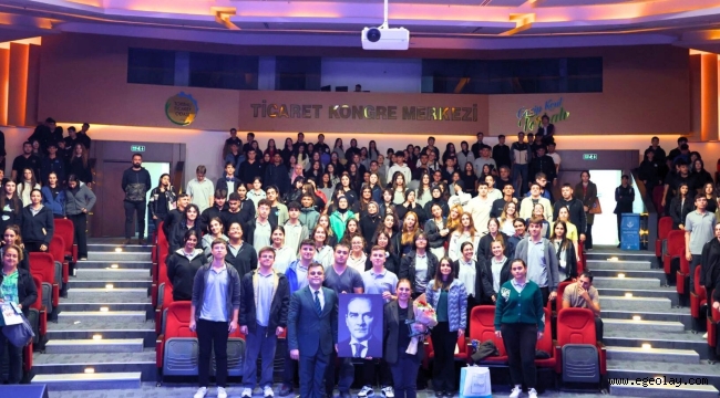 Torbalı'da "38" Üniversite "5000" Öğrenciyle Buluştu 