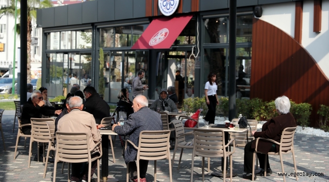 Aliağa'nın Yeni Sosyal Buluşma Noktasına Büyük İlgi 