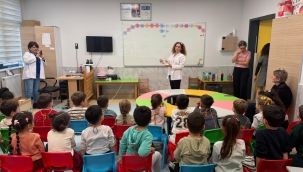 Bayraklı Belediyesinden anaokulu öğrencilerine ağız ve diş sağlığı eğitimi