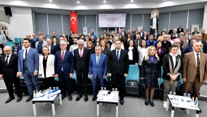 Bornova’da Muhtarlar Akademisi başladı 