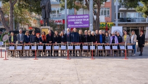 Gaziemir'de 25 Kasım Sesi: Boş Sandalyelerle Şiddete Tepki! 