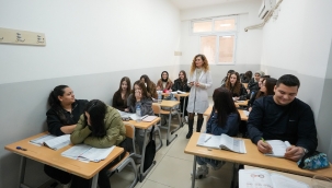 Gaziemir Belediyesi'nden öğrencilere ücretsiz eğitim hizmeti 