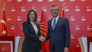 CHP Genel Başkanı Özgür Özel: "Her İki Parti Kol Kola, Dayanışma İçinde Ülkelerimizde İktidar İçin Yürüyoruz" 