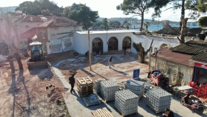 Foça İlçe Garajı’nda Çevre Düzenleme Çalışmaları Sürüyor 