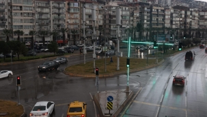 İzmir Büyükşehir Belediyesi ekipleri sağanak nedeniyle seferber oldu 