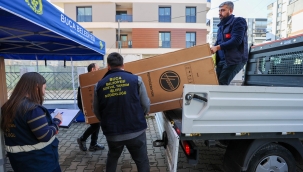Buca Belediyesi'nden selden etkilenen ailelere eşya desteği