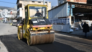 Çiğli’de Asfalt Seferberliği: Köyiçi ve Dere Caddesi Yenileniyor 
