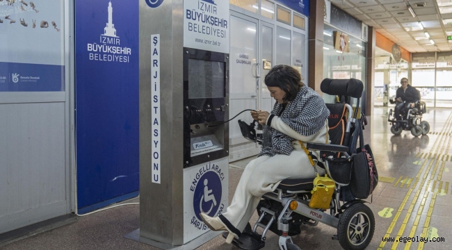 İzmir'den "özgürlük istasyonu" 