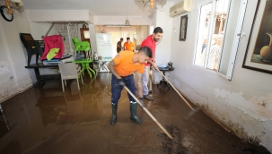 Menderes Belediyesi’nden Vatandaşa Temizlik Desteği 