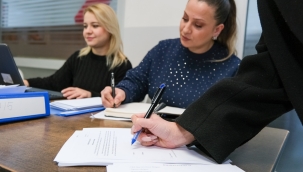 Menemenli gençlere 3 milyonluk destek! 