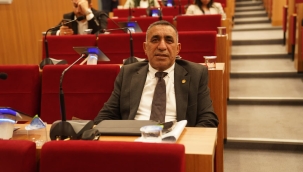 AK Parti Meclis Üyesi Sebahattin Güzel daha önce uyarmıştı! O yolda çöp TIR’ı, evin bahçesine girdi! 