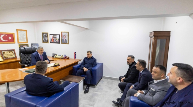 Başkan Tugay bayram namazında Bucalılarla buluştu 