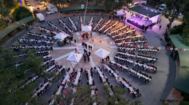 Bornova'da Kadir Gecesi'nde büyük iftar buluşması 