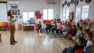 Buca’da “Okuyan Bir Gelecek” projesi tüm hızıyla sürüyor 