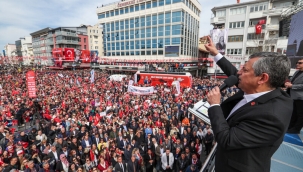 CHP Genel Başkanı Özgür Özel, Uşak'ta Halkla Buluştu