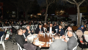 Çiğli’de Kadir Gecesi’nde Binler Aynı Sofrada Buluştu 