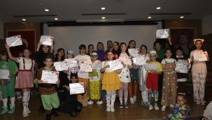 Çiğli’de Tiyatro Haftası Coşkuyla Tamamlandı 