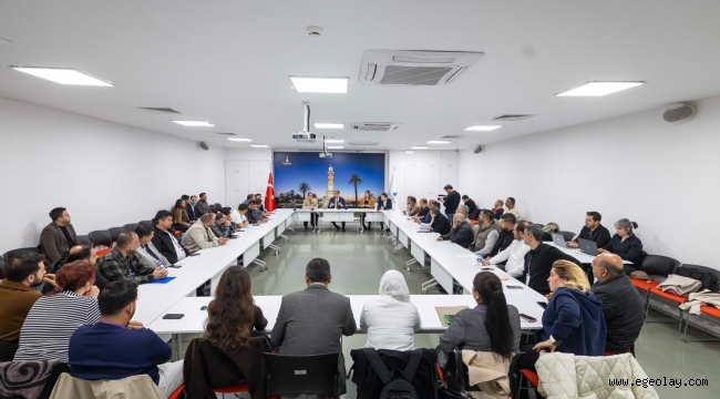 İzmir'de Romanlar için ortak akıl buluşması 