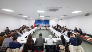 İzmir'de Romanlar için ortak akıl buluşması 