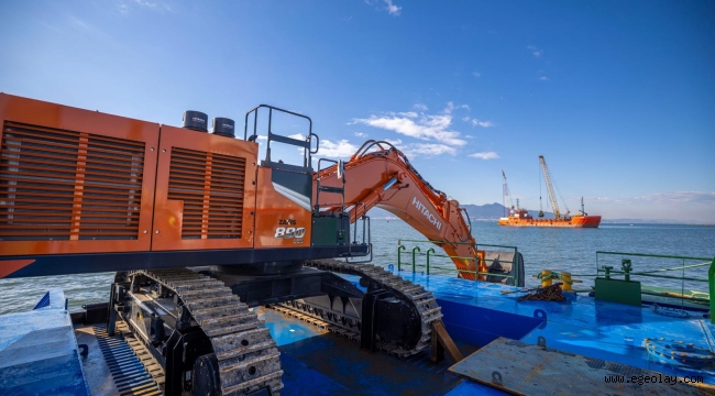 Körfez'den 1 milyon ton çamur çıkarıldı 