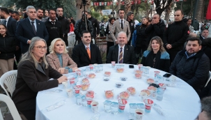 Menemen'de Kadir Gecesi'ne özel 15 bin kişilik iftar 