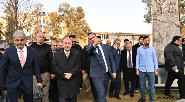 Ümit Özdağ Abide-i Hürriyet Meydanı'na övgü: "Böyle bir yeri görmekten büyük mutluluk duydum."