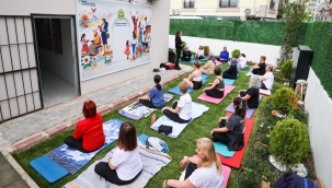 Bucalı kadınlar yoga ile güçleniyor 