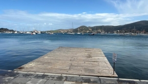 Foça’da İskeleler Yaza Hazırlanıyor 