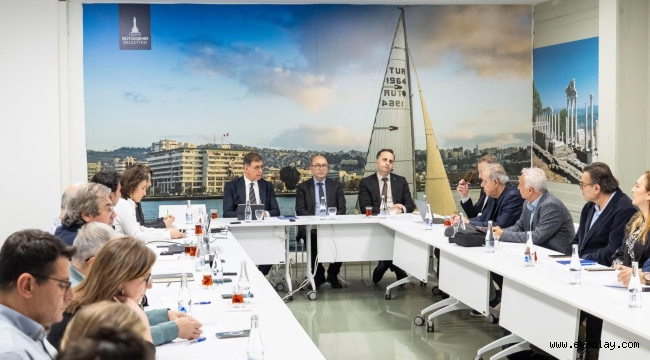 İzmir'in 8 Bin 500 yıllık hazinesi masaya yatırıldı 