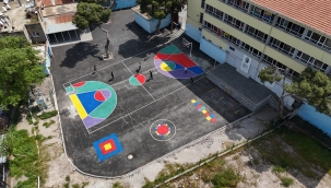 Konak'ta 'renkli dokunuş' okul bahçelerine de geldi 