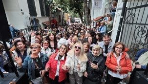 Konak’tan Dario Moreno için unutulmaz şenlik: İzmirliler akın etti 