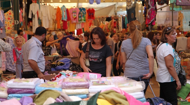 "Tekstil Günleri" Bostanlı Pazar Yeri'nde kapılarını açıyor! 
