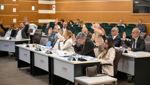Bornova Belediyesi'nde 2025 kesin hesabına meclis onayı 